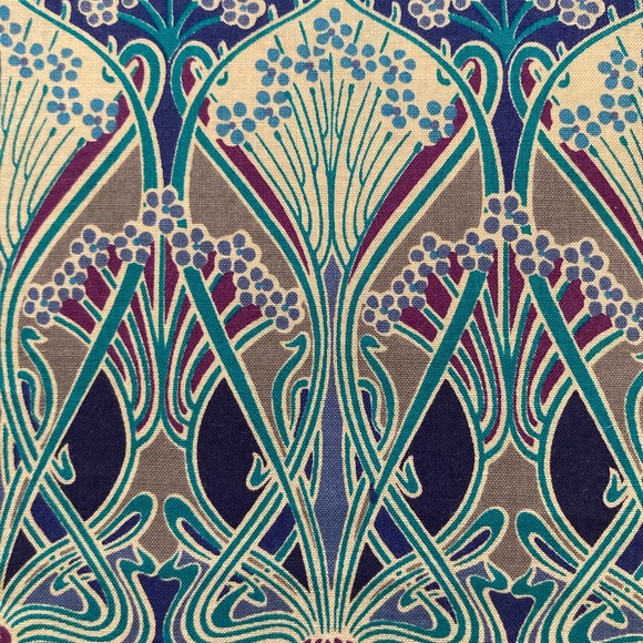 Ianthe Tana Lawn Cotton Fabric - Liberty of London Fabric - Picture 2 of 5